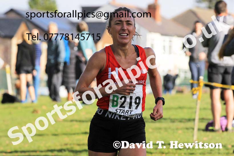 Senior womens 2022 Northern Cross Country Relays, Graves Park, Sheffield. Photo: David T. Hewitson/Sports for All Pics